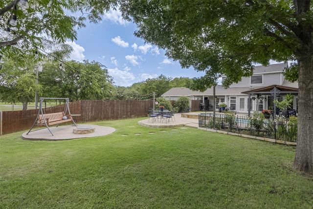 7611 Ledbetter Road, Arlington, TX 76001