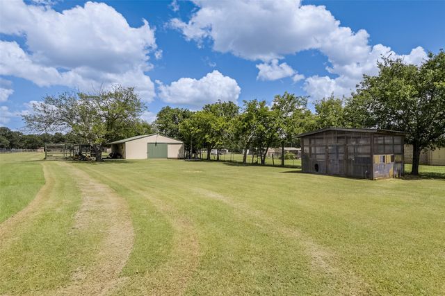 7611 Ledbetter Road, Arlington, TX 76001