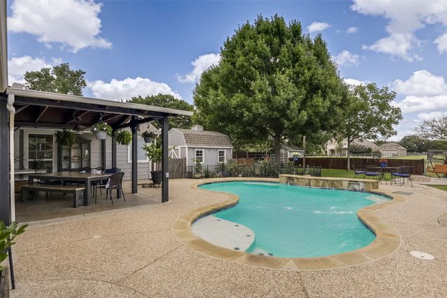 7611 Ledbetter Road, Arlington, TX 76001
