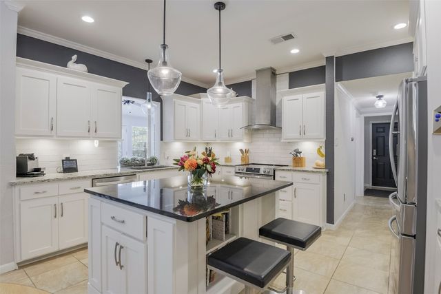 7611 Ledbetter Road, Arlington, TX 76001