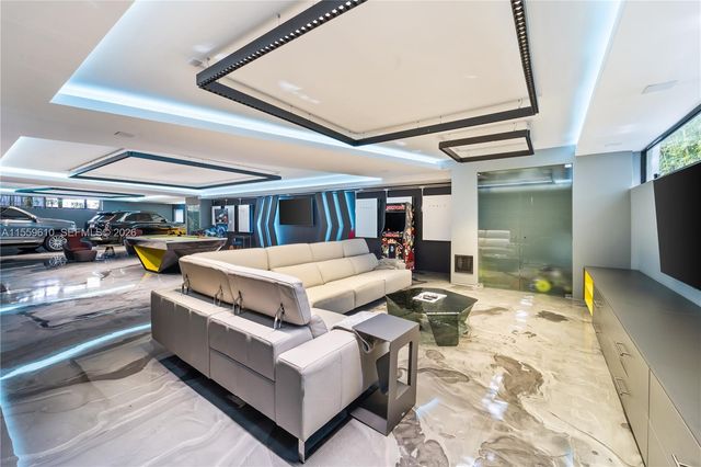 1133 Belle Meade Island Dr, Miami, FL 33138