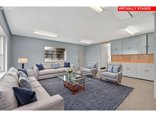 1605 Ne WALNUT Ave, Mc Minnville, OR 97128