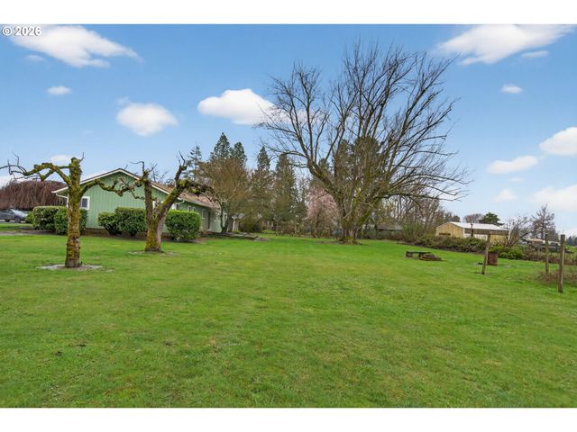 1605 Ne WALNUT Ave, Mc Minnville, OR 97128