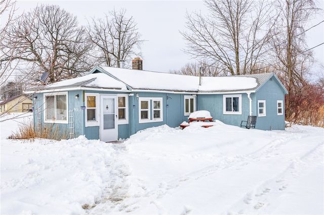 9371 Leroy Island Road, Huron, NY 14590