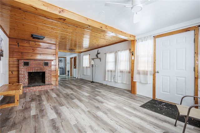 9371 Leroy Island Road, Huron, NY 14590