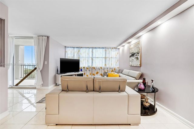 1400 S Ocean Dr 802, Hollywood, FL 33019