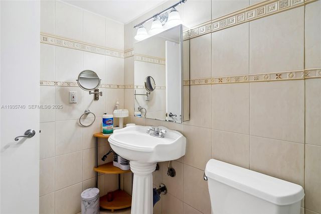 1400 S Ocean Dr 802, Hollywood, FL 33019