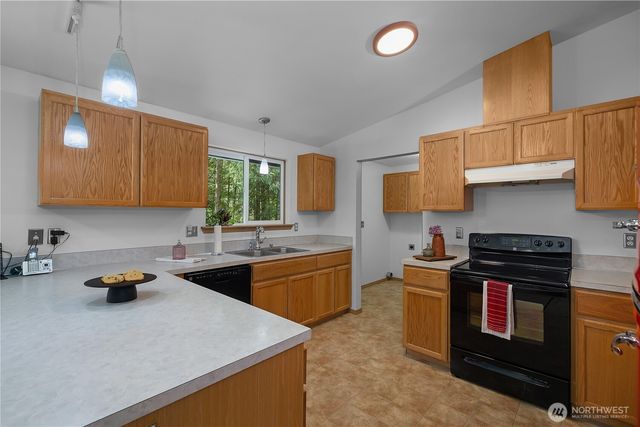 220 E Moore Lane, Shelton, WA 98584