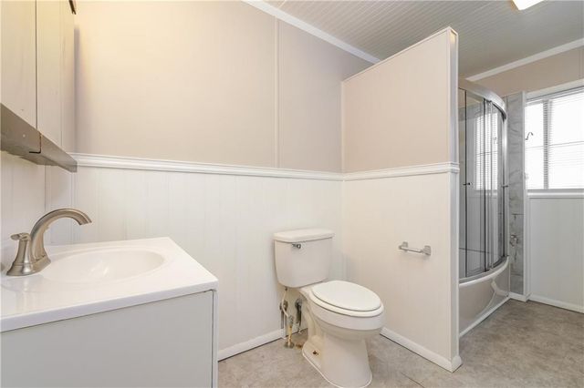 18902 E Arrowhead Drive, Independence, MO 64056