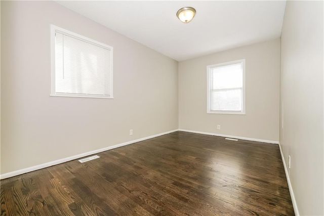 18902 E Arrowhead Drive, Independence, MO 64056