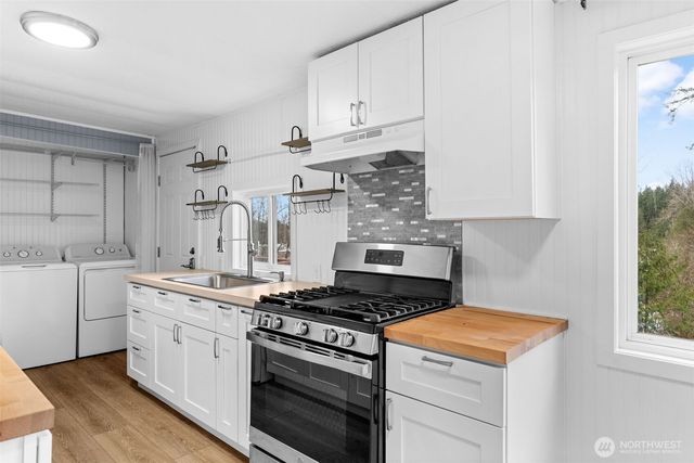 18818 Slough Lane SE, Yelm, WA 98597