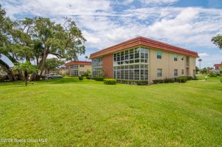61 Woodland Drive 107, Vero Beach, FL 32962