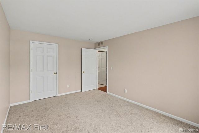 46124 Allenton Drive, Macomb, MI 48044