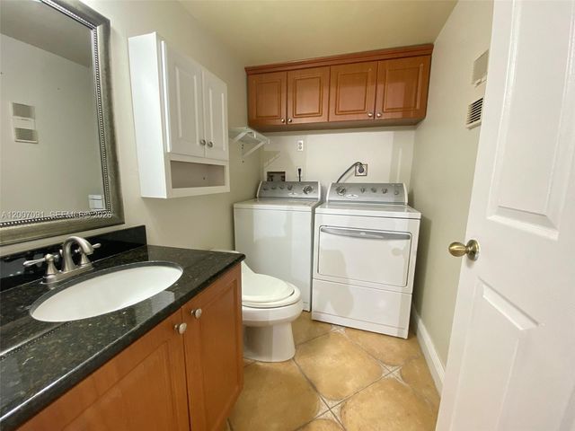 6535 W 24th Ct 2-12, Hialeah, FL 33016