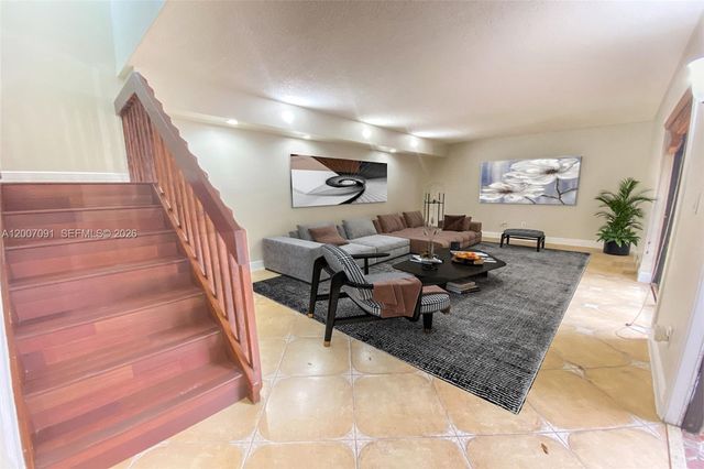 6535 W 24th Ct 2-12, Hialeah, FL 33016