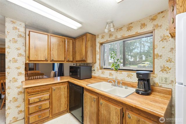17503 Rhodes Lake Road E, Bonney Lake, WA 98391