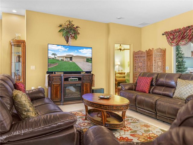 5352 NICKLAUS DRIVE, Winter Haven, FL 33884