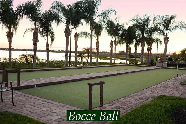 5352 NICKLAUS DRIVE, Winter Haven, FL 33884