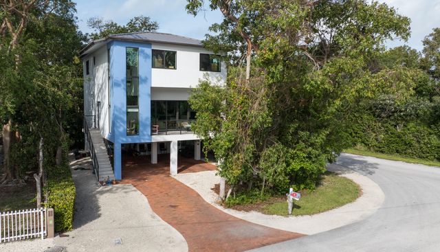 669 Colson Drive, Key Largo, FL 33037
