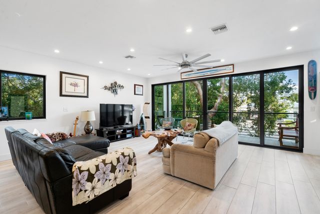 669 Colson Drive, Key Largo, FL 33037