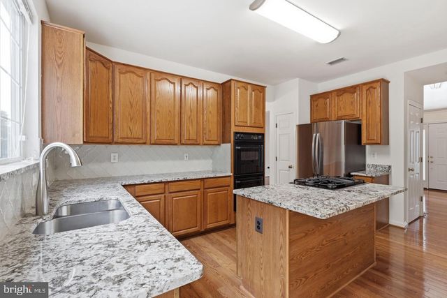 9121 DARTFORD PL, Bristow, VA 20136