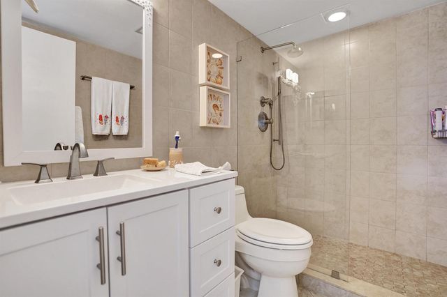 60 Venetian Drive 205n, Delray Beach, FL 33483