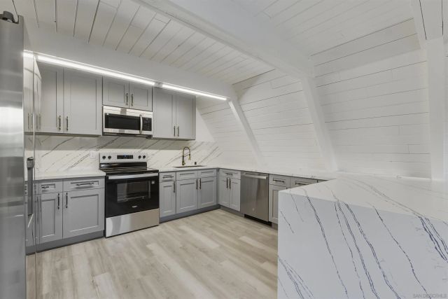 11618 Johnson Lake Road, Lakeside, CA 92040