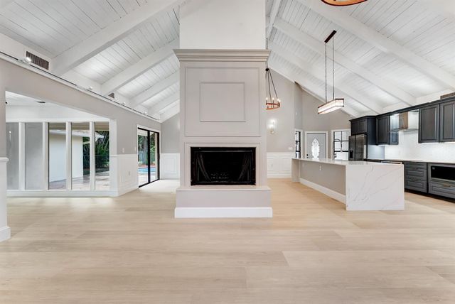 225 Sulky Way, Wellington, FL 33414