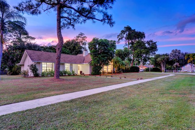 225 Sulky Way, Wellington, FL 33414