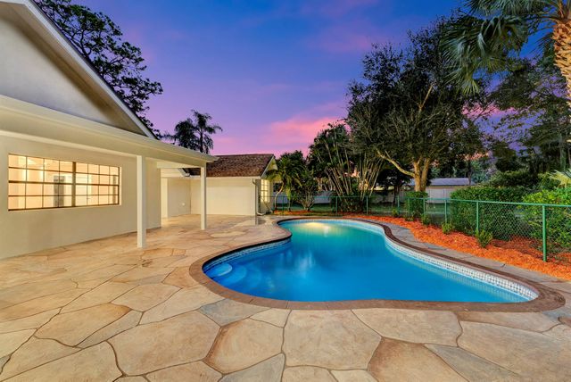 225 Sulky Way, Wellington, FL 33414