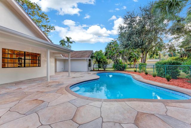 225 Sulky Way, Wellington, FL 33414