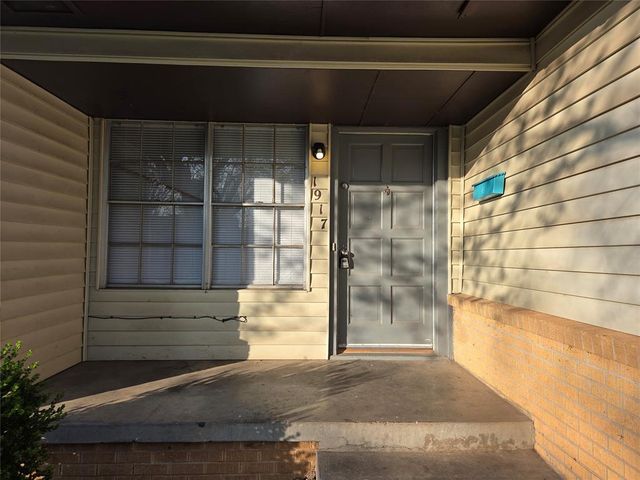 1917 Treat Drive, Oklahoma City, OK 73110