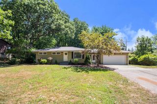 2620 Kraft Avenue, Grand Rapids, MI 49546