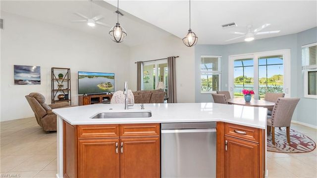 12911 Stone Tower LOOP, Fort Myers, FL 33913