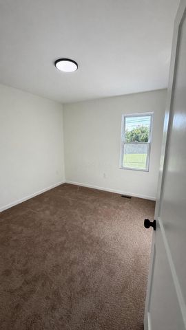 192 S Grener Avenue, Columbus, OH 43228