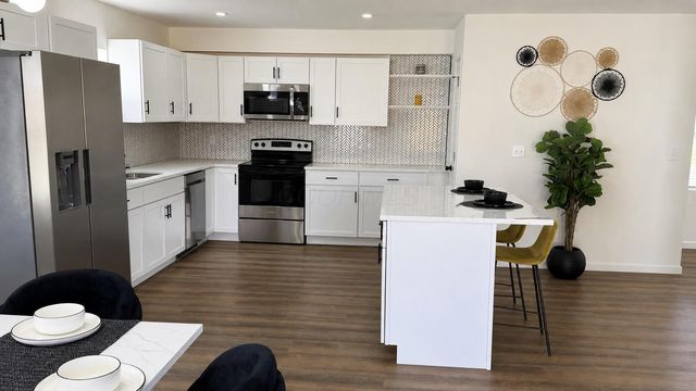 192 S Grener Avenue, Columbus, OH 43228