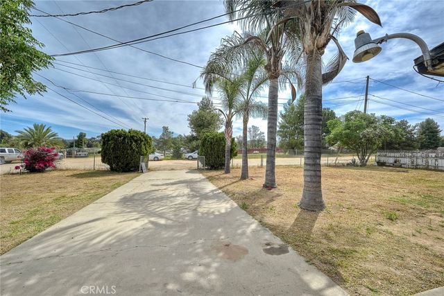 1226 Jay Bird Lane, Ramona, CA 92065