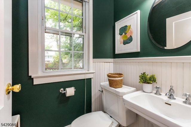 15 Bowdoin St, Maplewood Twp., NJ 07040