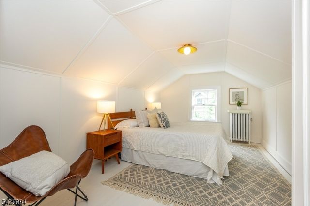 15 Bowdoin St, Maplewood Twp., NJ 07040