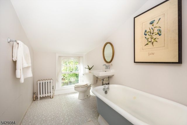 15 Bowdoin St, Maplewood Twp., NJ 07040