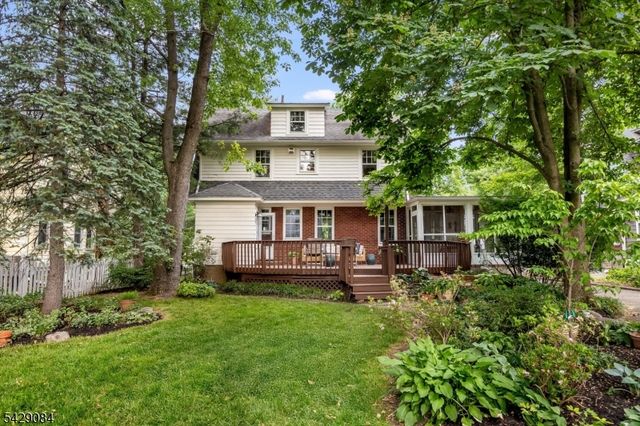 15 Bowdoin St, Maplewood Twp., NJ 07040