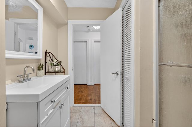 368 Hawkins Street, Providence, RI 02904