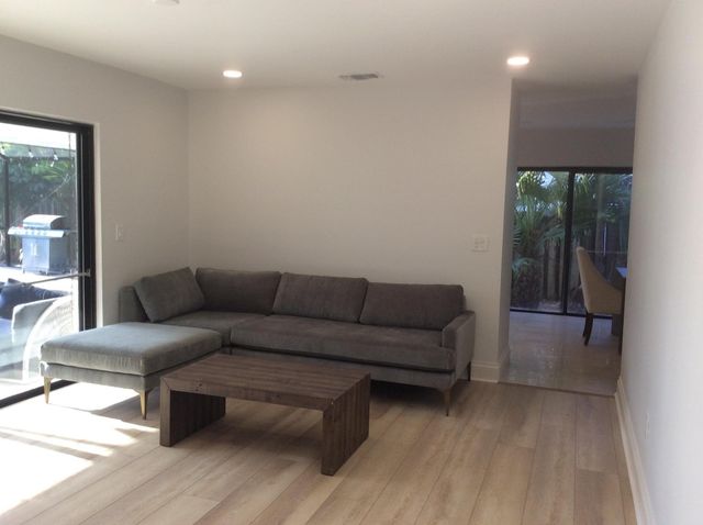 12305 Sawgrass Court, Wellington, FL 33414