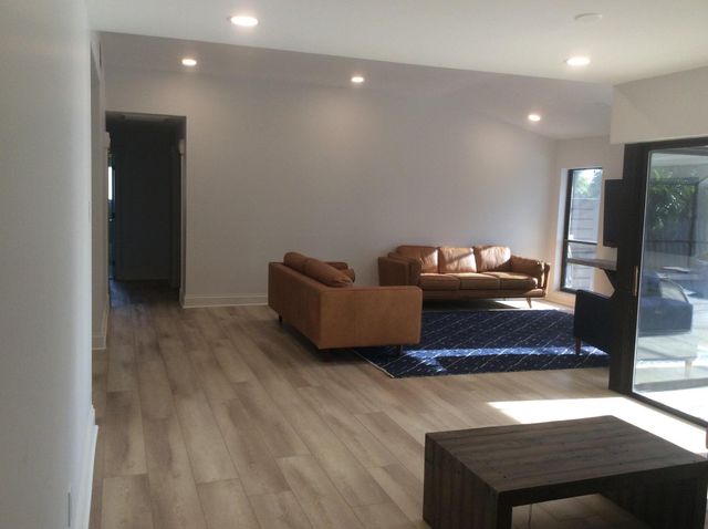 12305 Sawgrass Court, Wellington, FL 33414