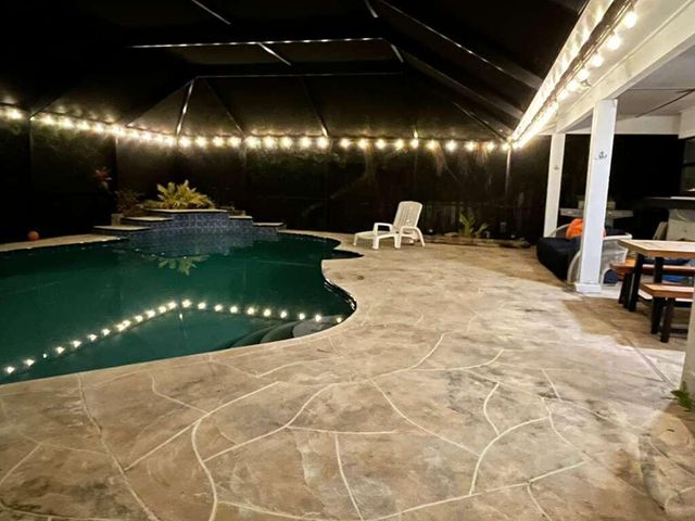 12305 Sawgrass Court, Wellington, FL 33414