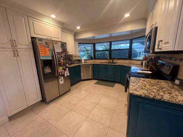 12305 Sawgrass Court, Wellington, FL 33414