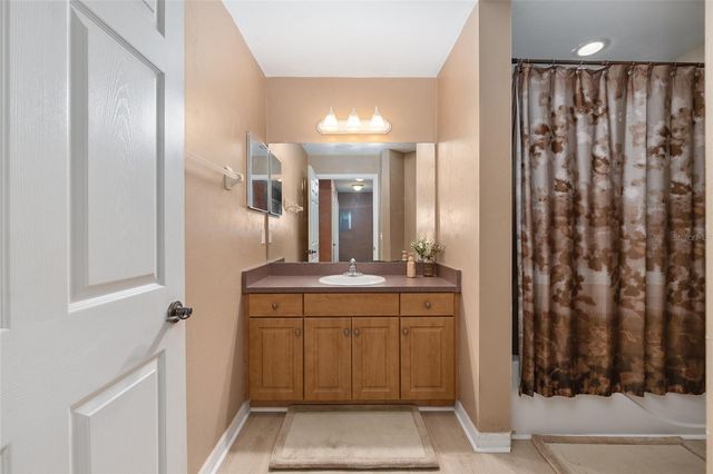 4215 SW 31ST DRIVE 204, Gainesville, FL 32608