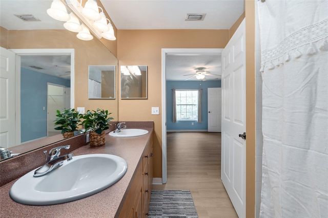 4215 SW 31ST DRIVE 204, Gainesville, FL 32608