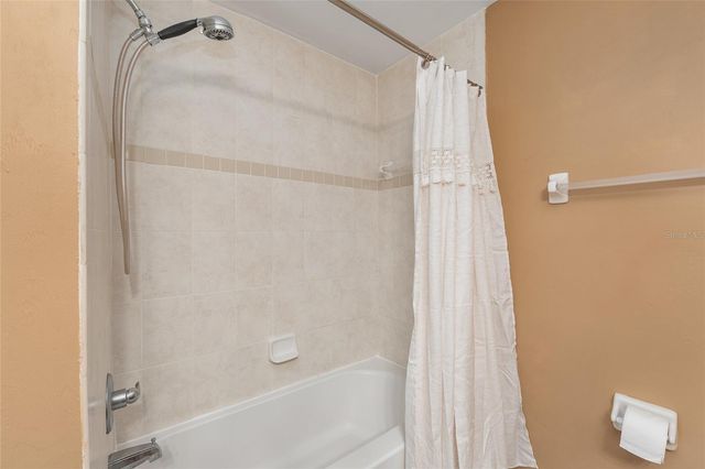 4215 SW 31ST DRIVE 204, Gainesville, FL 32608