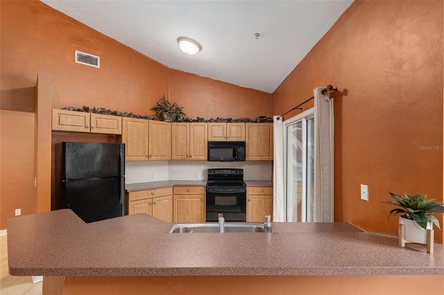 4215 SW 31ST DRIVE 204, Gainesville, FL 32608